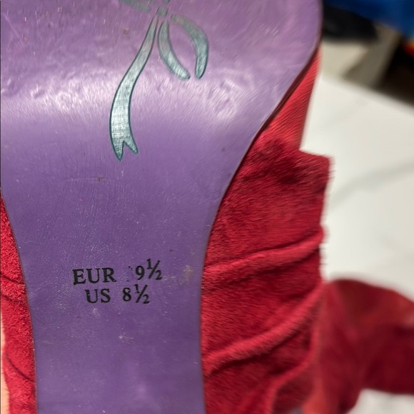 Elegant Red Women's Boots - Picture 4 of 6